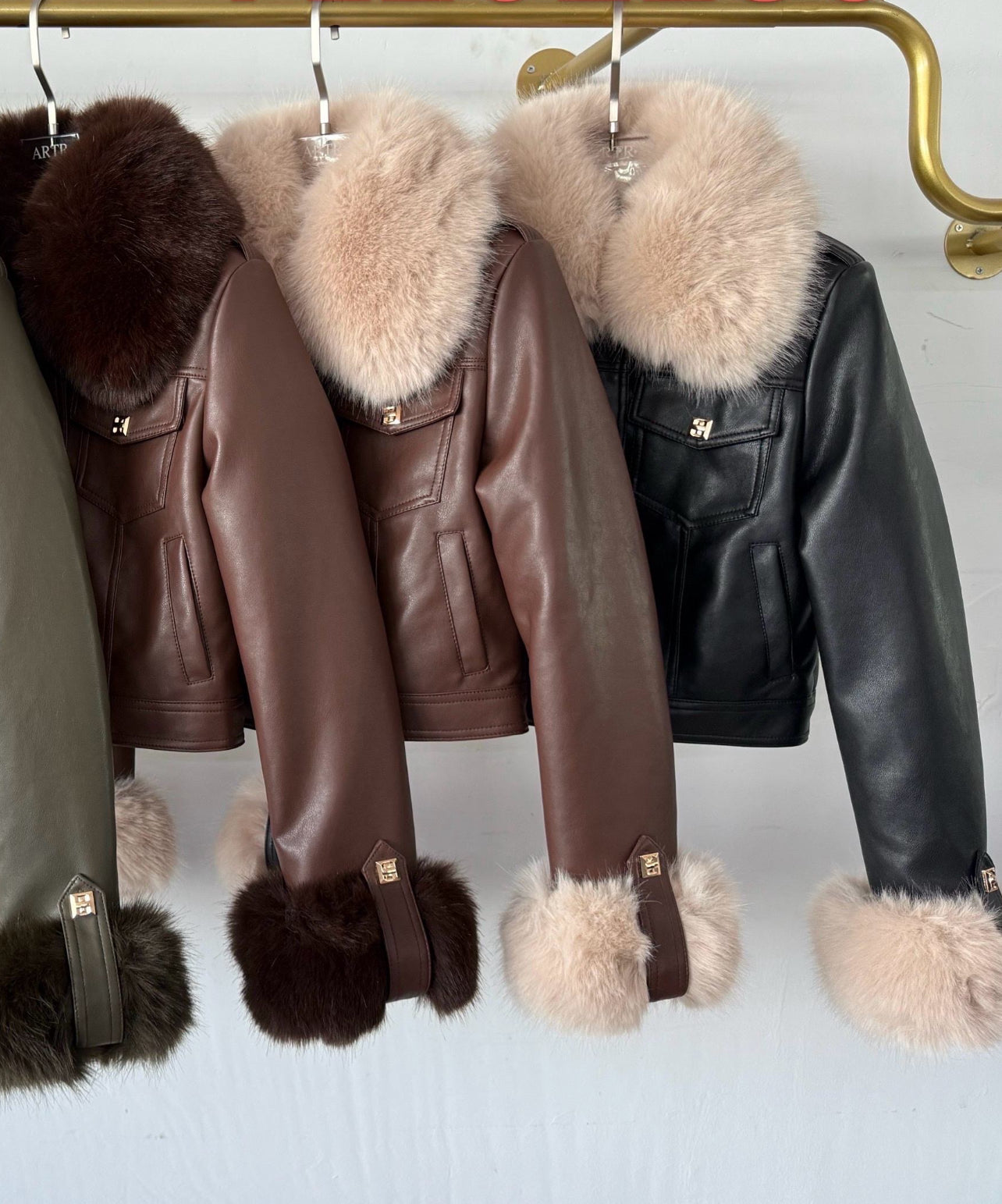 Jacheta Star - Magazin de haine online