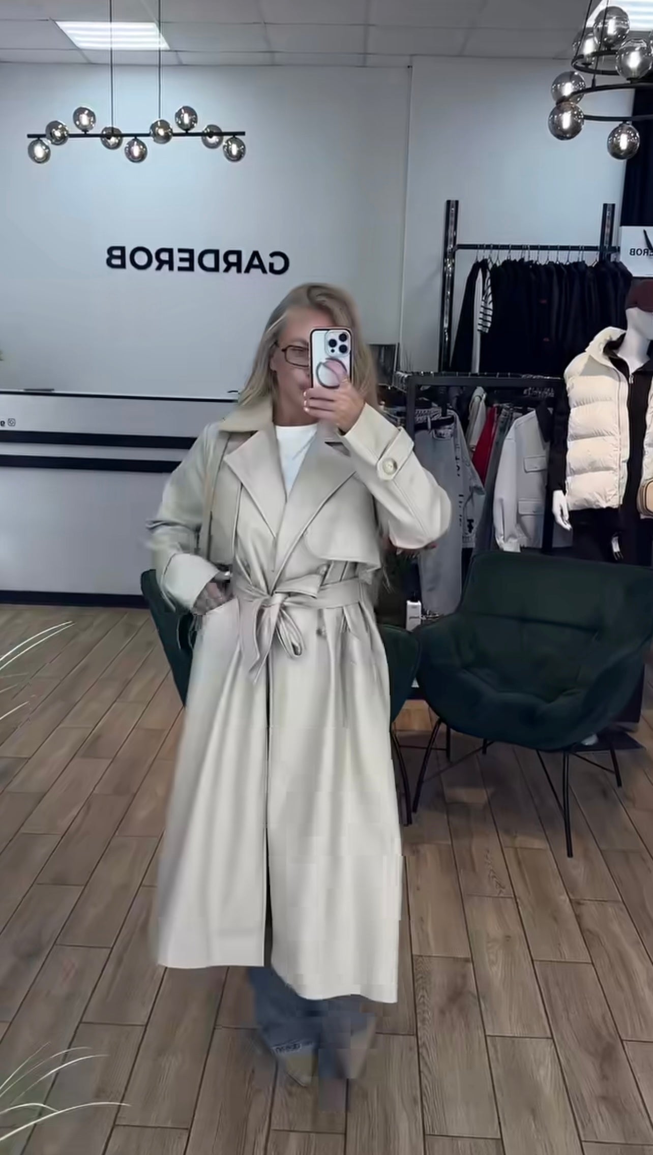 Jacheta Lena - Magazin de haine online