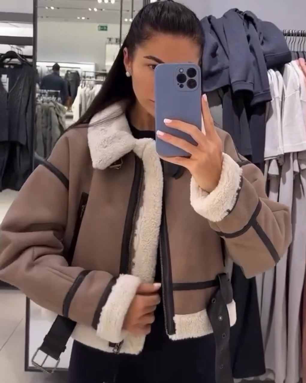 Jachetă Lora - Magazin de haine online