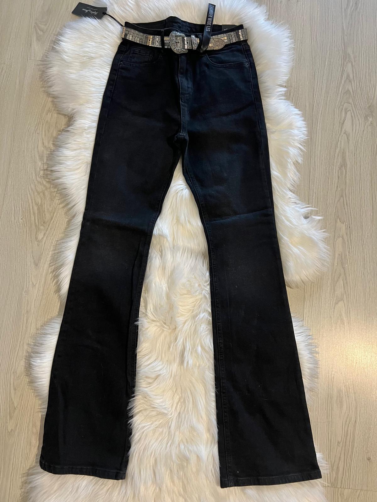 BLUGI EVAZATI - Magazin de haine online